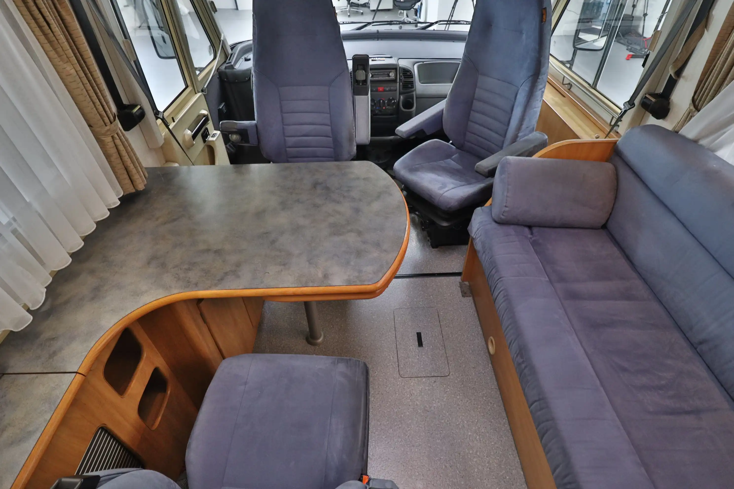 HYMER-ERIBA B 584